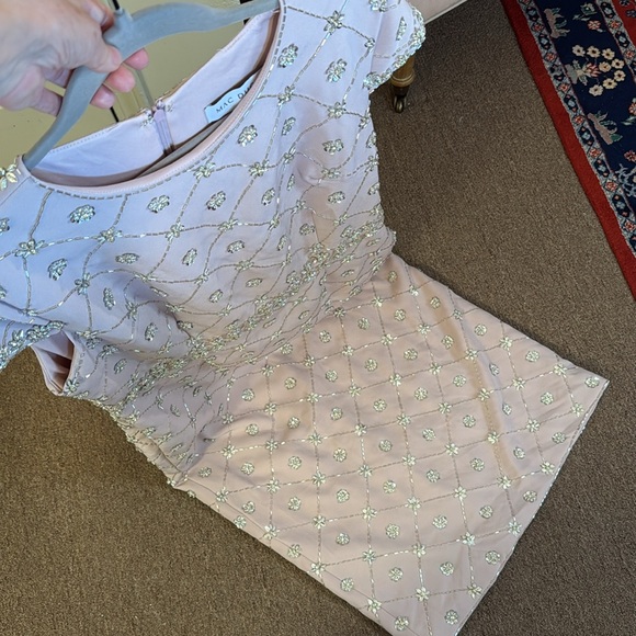 MAC DUGGAL
Pink Hand Embellished Cap Sleeve Midi Dress - Picture 7 of 16